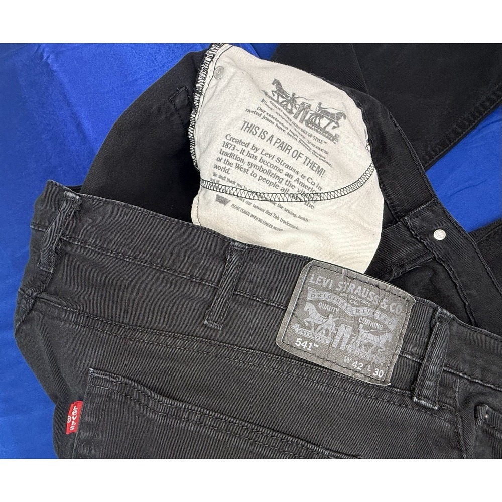 Levi's 541 Black Athletic Taper Fit Jeans 42x30 Men's - Picture 4 of 11
